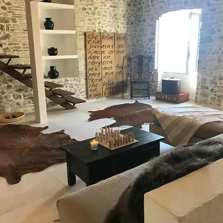 Feriehus Stone House *